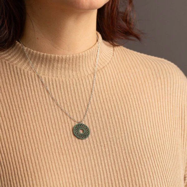 feinformart feinformart Kette mit Holzanhänger 'Spirit', Moosgrün (grün), – Produktbild 3 von 5