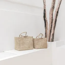 Soeji Soeji Strandtasche aus gewebtem Seegras (2 Größen) – Produktbild 1 von 1