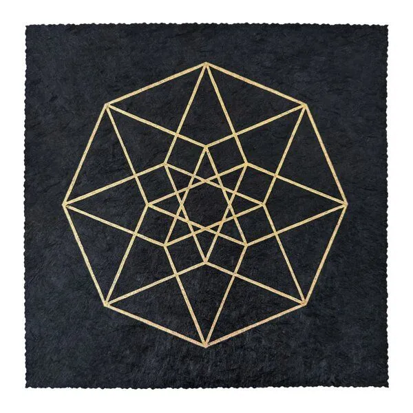 Veskor Cassiopeia Veskor Cassiopeia TESSERAKT HYPERCUBE Heilige Geometrie Linoldruck | 22 × 22 cm | Gold auf Schwarz – Produktbild 1 von 4