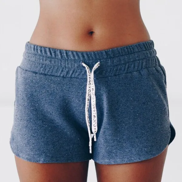 The Driftwood Tales The Driftwood Tales Kurze, sportliche Damenhose mit breitem Bund und DRIFTWOOD-Kordelzug, Blau, – Produktbild 2 von 4