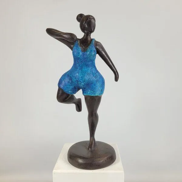 Moogoo Creative Africa Moogoo Creative Africa Bronze-Skulptur "Bobaraba Gymnaste" by Alain Soré | 1kg 23cm | Unikate, Blau, – Produktbild 1 von 3