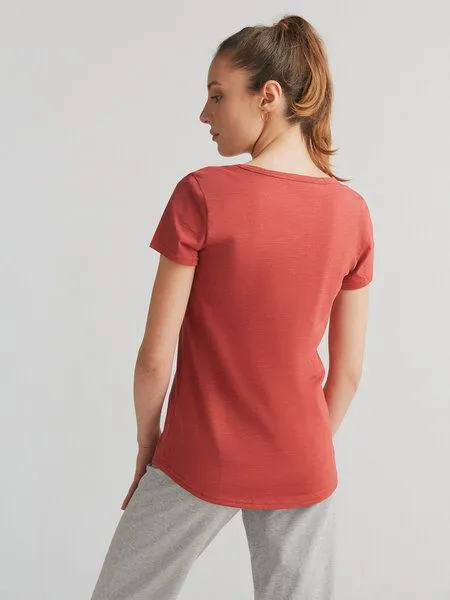 Leela Cotton Leela Cotton Damen Flammé V-Neck-Shirt Bio-Baumwolle, Terracotta, – Produktbild 2 von 3