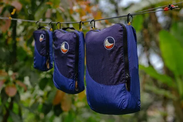 Ticket to the Moon Ticket to the Moon Packwürfel "Travel Cube Set" upcycled, Royal blau-navy blau, – Produktbild 3 von 4