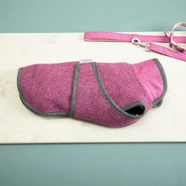 nahtur-design nahtur-design Hundemantel für Dackel | handgefertigt | 100% Schurwolle, Beere_01 (rosa), – Produktbild 3 von 4