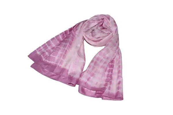 Schönes aus Indochina Schönes aus Indochina Seidenschal mit Shibori-Batikmuster, Pink, – Produktbild 2 von 2