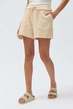 People Wear Organic People Wear Organic Sweat Shorts, gelb uni, Bio-Baumwolle – Produktbild 1 von 1