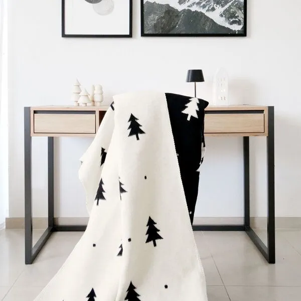 RIEMA Germany RIEMA Germany weiche Kuscheldecke mit Tannenbäumen - Bio-Baumwolle SMILLA – Produktbild 3 von 7