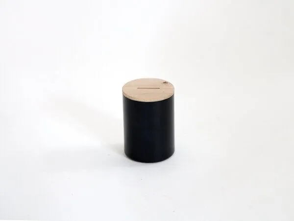 werkvoll by Lena Peter werkvoll by Lena Peter Recycling Feuerlöscher Spardose FIRE, Schwarz, – Produktbild 3 von 4