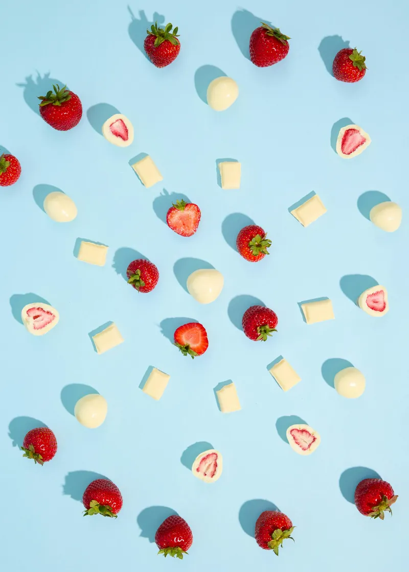 KoRo Gefriergetrocknete Erdbeeren in weißer Schokolade 1 kg – Produktbild 4 von 5