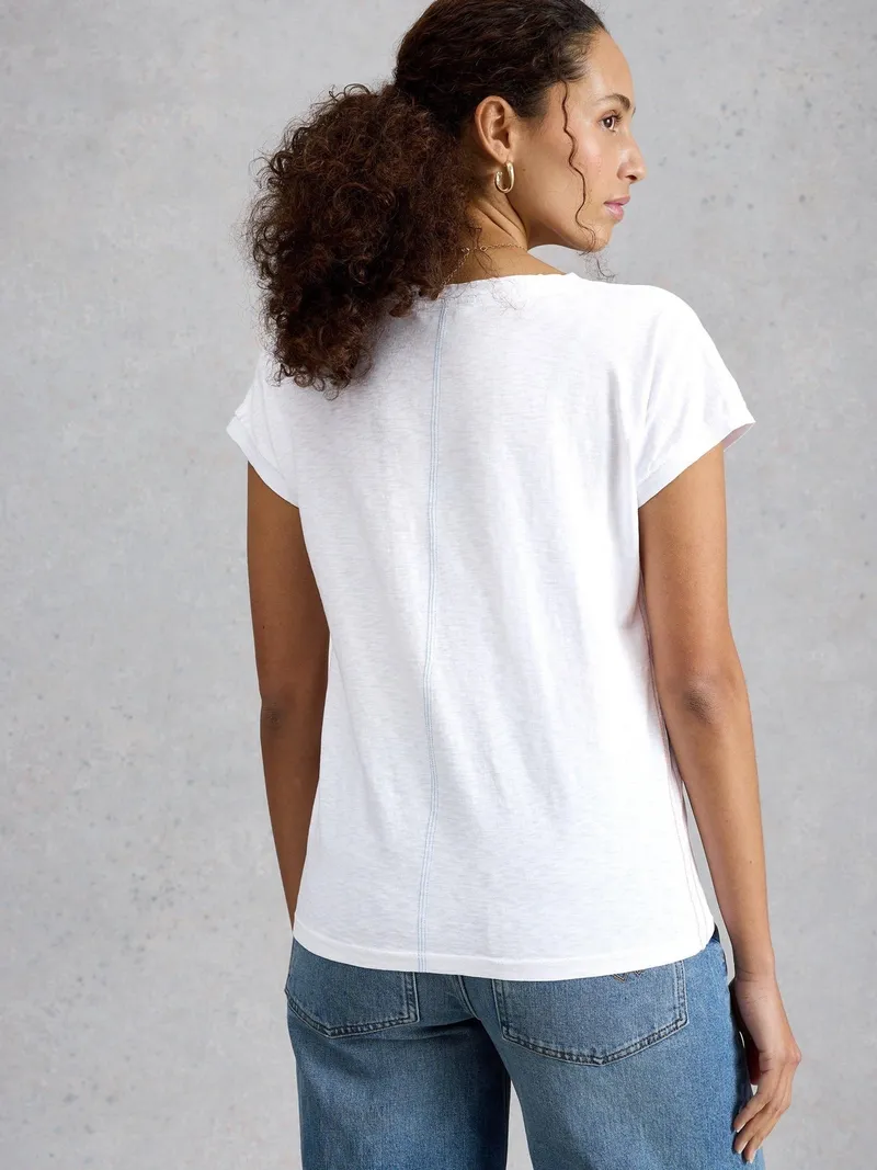 White Stuff T-Shirt Nelly mit Keilausschnitt - 44, Naturweiß, – Produktbild 4 von 4