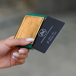 ANDERS & KOMISCH ANDERS & KOMISCH Kleines Portemonnaie mit RFID Schutz - A&K MINI Slim Wallet – Produktbild 1 von 1