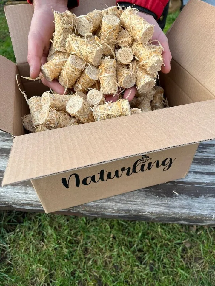 naturling naturling Holzwolle Anzünder gewachst 2,5kg - ca. 200 Anzünder - mit Vorratsbeutel – Produktbild 7 von 8