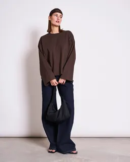 JAN N JUNE JAN 'N JUNE Damen vegan Longsleeve Boxy Ankira Schlammbraun – Produktbild 1 von 1