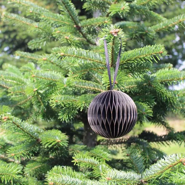 Mitienda Shop Mitienda Shop Fensterdeko/ Christbaumschmuck aus Papier Kugel Honeycomb, Schwarz, – Produktbild 3 von 4
