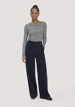 hessnatur hessnatur Jerseyhose Relaxed Wide Leg aus Bio-Baumwolle (1-tlg) – Produktbild 1 von 1