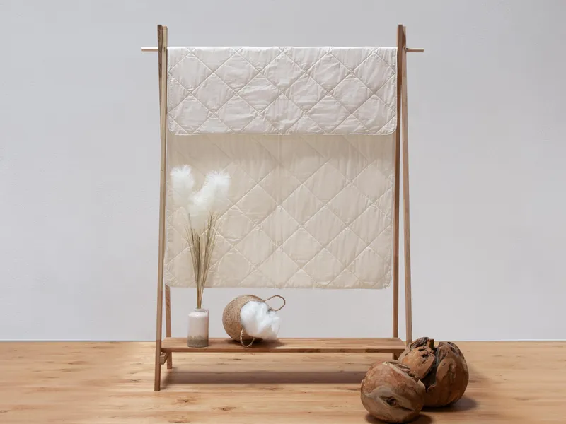 allnatura allnatura Lyocell-Ultraleicht-Bettdecke "Lyovita" | 240x220 cm, Weiß, – Produktbild 2 von 2