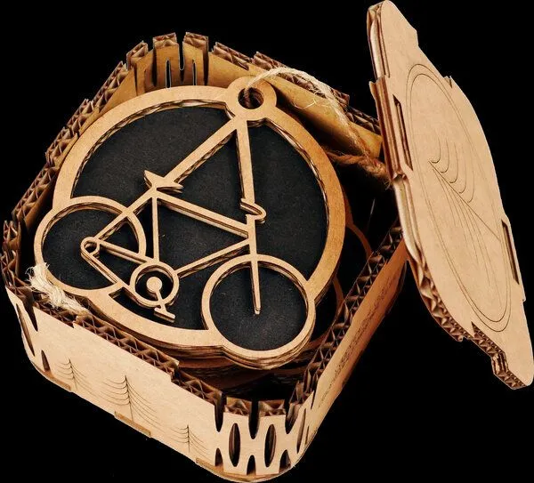 roots of compassion roots of compassion Upcycling-Baumschmuck "Bike Anarchy" | 6 St. | Weihnachten, Deko, Weihnachtsbaum, Geschenk – Produktbild 3 von 4
