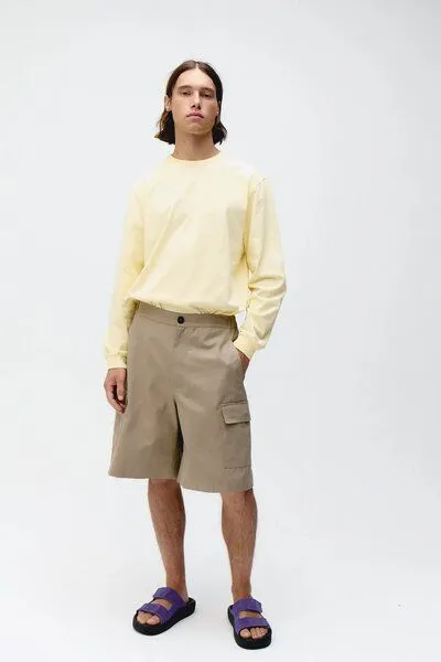 Unfeigned Unfeigned Cargo Bermuda Shorts aus biologischer Baumwolle, B-Corporation zertifiziert, Beige (hellbraun), – Produktbild 1 von 4