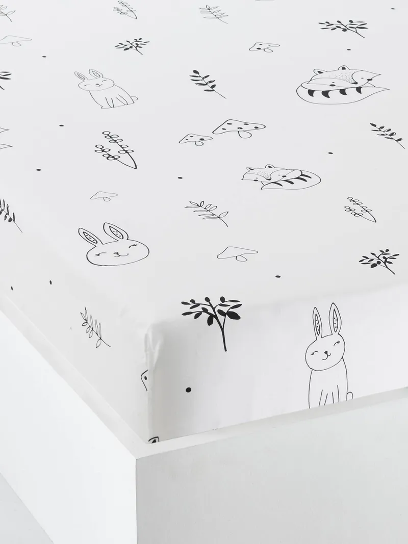 Vertbaudet Baby Spannbettlaken ZAUBERWALD, Weiß/schwarz, – Produktbild 1 von 1