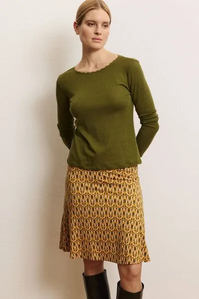 Tranquillo Tranquillo Longsleeve Noemiee aus Biobaumwolle, Olive, – Produktbild 4 von 6