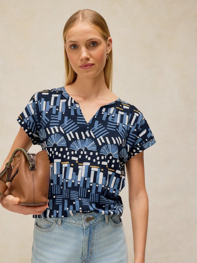 White Stuff T-Shirt Nelly mit Keilausschnitt - 36, Blau print, – Produktbild 1 von 4
