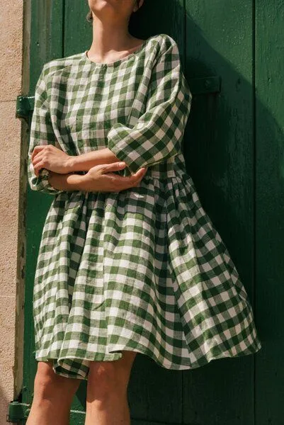 AmourLinen AmourLinen Sofia Kleid aus Leinen in Midilänge, Grünes gingham, – Produktbild 4 von 4