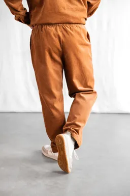 Jyoti - Fair Works Jyoti - Fair Works Herren vegan Hose Corduroy Jhan Cinnamon – Produktbild 1 von 1