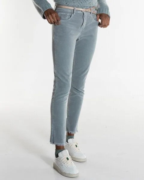 Alma & Lovis Alma & Lovis Softe Samthose mit stylischem Fransensaum | Velvet Slim, Gobelin (hellblau), – Produktbild 1 von 4