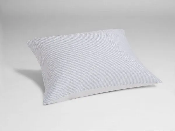 Yumeko Kissenbezug "Yumeko" aus Baumwolle TENCEL, White stripe/pure white, – Produktbild 1 von 3