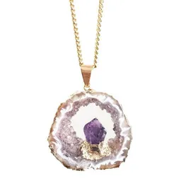 Crystal and Sage Crystal and Sage Achat und Amethyst Halskette mit einer Achatscheibe und eingefasstem Amethyst – Produktbild 1 von 1