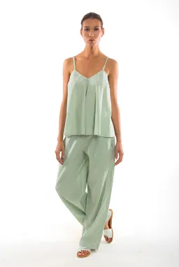 RAVENS VIEW IBIZA RAVENS VIEW IBIZA Damen vegan Hose Elba Light Aloe Grün – Produktbild 1 von 1