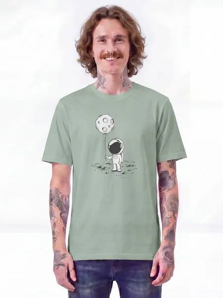 watapparel watapparel T-Shirt Unisex Kleiner Astronaut mit Luftballon, Aloe, – Produktbild 2 von 2