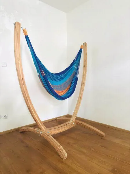 MacaMex MacaMex Hängesessel SET – Uve Holzständer mit Vela Netzhängesessel, Breeze-blau-orange, – Produktbild 4 von 4