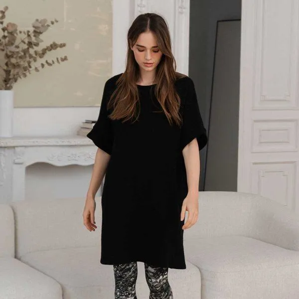 WiDDA berlin WiDDA berlin Strickkleid SNUG schwarz aus recycelter Wolle – Produktbild 3 von 3