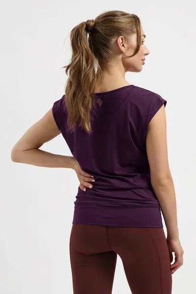 Urban Goddess Urban Goddess Lockeres Asana-Yoga-Shirt, Bloom (aubergine), – Produktbild 3 von 4