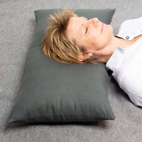 nahtur-design nahtur-design 2-Kammer-Nackenkissen - mit Dinkelspelz & Wollkügelchen inklusive Leinenbezug, Anthrazit, – Produktbild 1 von 2