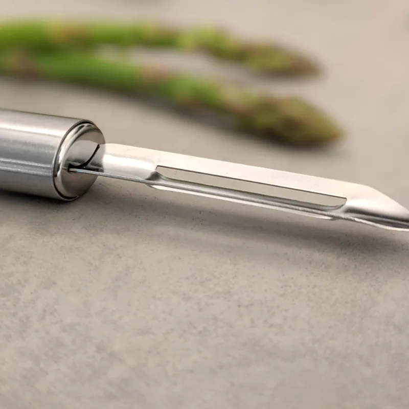 Chefkoch trifft Fackelmann Chefkoch trifft Fackelmann Sparschäler München, 20cm, Edelstahl – Produktbild 2 von 3