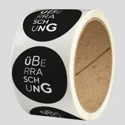 Fines Papeterie Fines Papeterie 50 schwarze Sticker Überraschung Geschenkaufkleber 4cm rund Naturpapier – Produktbild 1 von 1