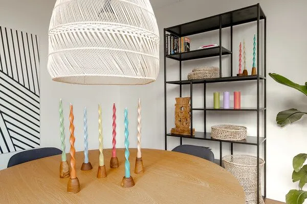 Originalhome Originalhome Gedrehte Duo Kerze für bewusste Geschenke - paraffinfrei & vegan., Blau (sea), – Produktbild 3 von 4