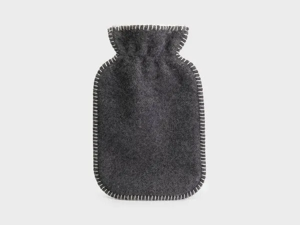 Yumeko Wärmflaschenbezug “Yumeko” aus 100% Mulesingfreier Merinowolle, Charcoal, – Produktbild 1 von 3