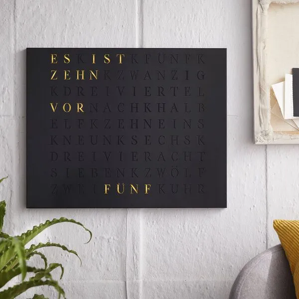 build-yours build-yours WordClock Jupiter Edelstahl gelasert in Schwarz – Produktbild 3 von 4