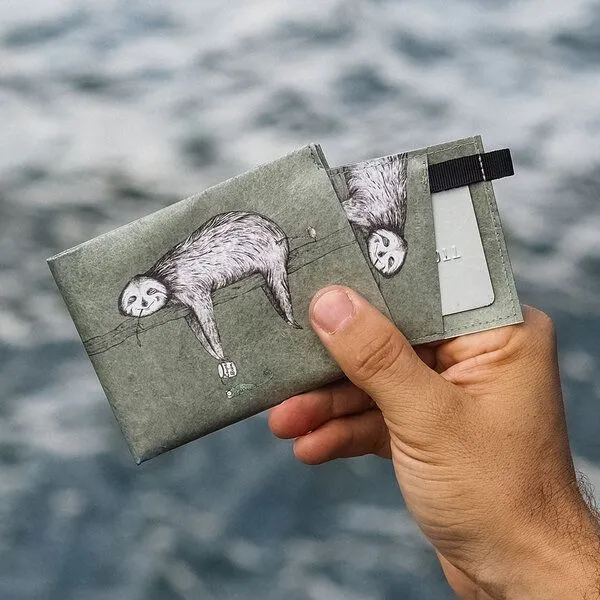 paprcuts paprcuts RFID Portemonnaie Pro, Faultier 2.0. (grün), – Produktbild 3 von 4