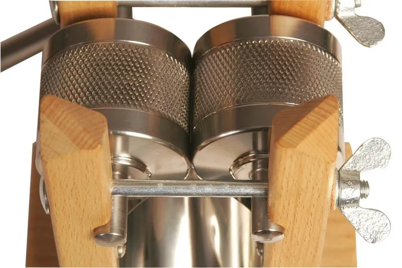 Eschenfelder Getreidemühle Kornquetsche Flockenquetsche Tischmodell Holztrichter abnehmbar Manuell, (3 Stück), Kurbel 20cm mit Tisch-Schraubzwinge und Reinigungsbürste gratis dazu, Beige, – Produktbild 1 von 5