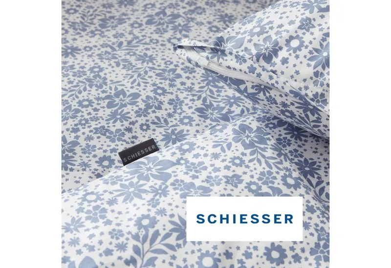 Schiesser Schiesser Bettwäsche Flower aus weicher Baumwolle mit verspieltem Blumenmuster, Renforcé, 2 teilig, OEKO-TEX® MADE IN GREEN, Blau, – Produktbild 4 von 5