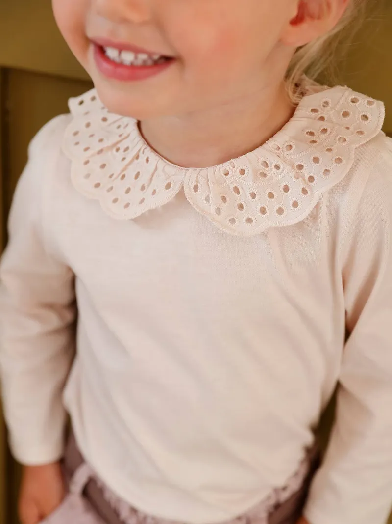 Vertbaudet Baby Shirt Kragen mit Lochstickerei, Hellbeige, – Produktbild 2 von 4