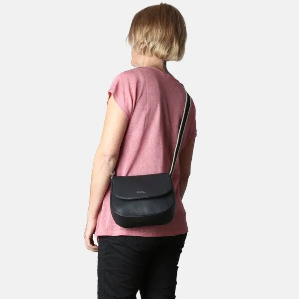 Vargu Vargu Leder-Umhängetasche Levina 1, Black, – Produktbild 4 von 4