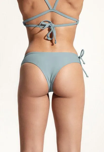 Oy Oy Surf Bikini Hose „Tope“, Eisblau, – Produktbild 1 von 4