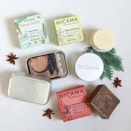 NICAMA NICAMA Plastikfreies XMAS-Naturkosmetik-Set "Fröhliche Dusche" – Produktbild 1 von 1