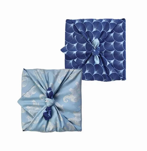 FabRap Gift Wrap FabRap Gift Wrap Wiederverwendbare Geschenkverpackung Furoshiki (doppelseitig), Sky elephants & indigo fans, – Produktbild 2 von 4