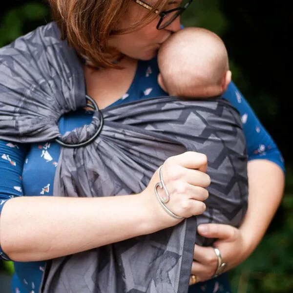 Hoppediz Hoppediz Babytragetuch - Ring-Sling kbA, Amsterdam black, – Produktbild 2 von 4